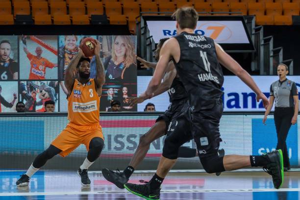 从传统豪门 从传统豪门